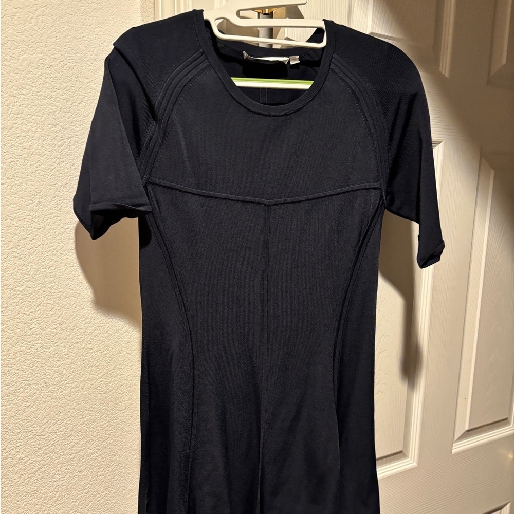 Gorgeous ALC knit dress size L bust 14” hips 18” armes 6”